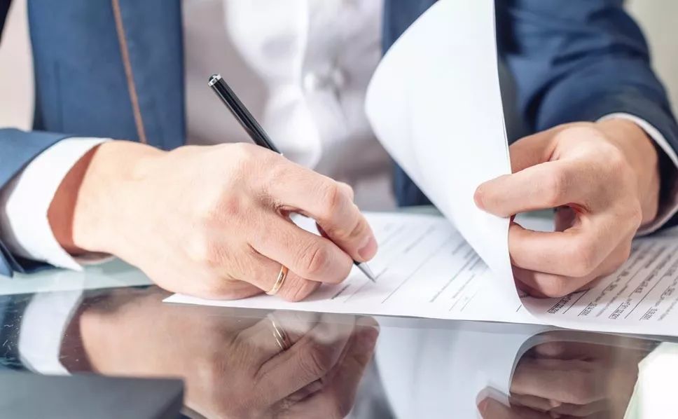 小孩要在深圳讀書，但香港結(jié)婚證丟失了還能做公證嗎？