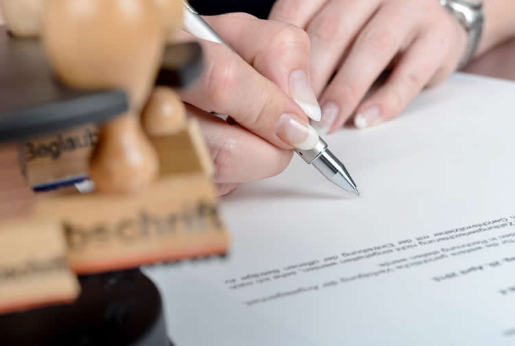 香港家事法庭出具的絕對(duì)離婚判令遺失了要如何補(bǔ)領(lǐng)核證副本用于內(nèi)地結(jié)婚呢？