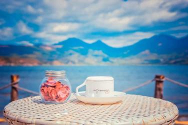 香港登記結(jié)婚的內(nèi)地人士不慎遺失香港結(jié)婚證原件要怎么授權(quán)委托他人補(bǔ)領(lǐng)呢？