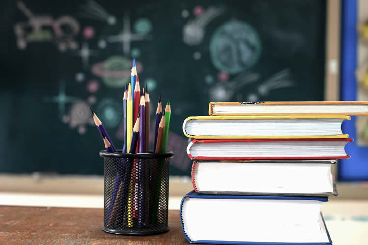 雙非港童如何辦理香港出生紙公證用于內(nèi)地讀書之用？