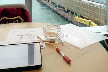 香港公司要收購股權(quán)入股一家北京公司怎么辦理香港公司董事決議證明公證呢？