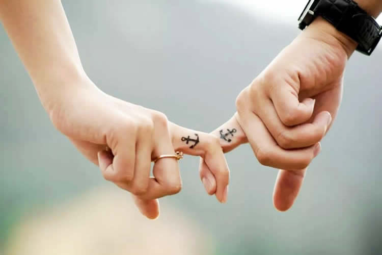 香港人和澳門人結(jié)婚，現(xiàn)要出售內(nèi)地名下的房產(chǎn)怎么辦理香港結(jié)婚證公證？ 