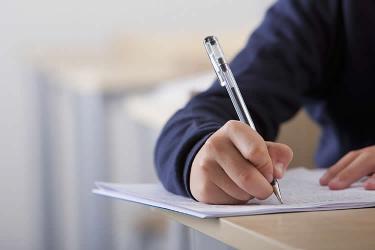 香港公司董事不在香港如何辦理公證用于在深圳設(shè)立外商投資企業(yè)呢？