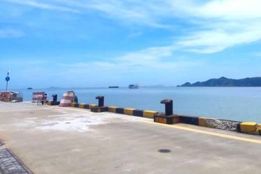 夫妻雙方都是內地人現(xiàn)要在內地離婚的話，人不去香港可以辦理香港結婚證公證嗎？