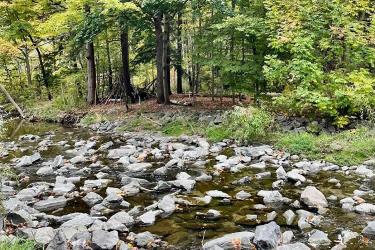 香港結(jié)婚證用于在內(nèi)地辦理離婚手續(xù)的公證書可以附雙方的身份證嗎？