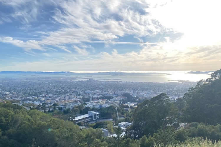 曾在內(nèi)地工作過的香港人現(xiàn)要移民加拿大怎么辦理中國無犯罪記錄證明公證？