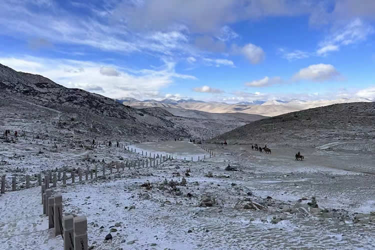 香港家事法庭出具的絕對離婚判令遺失了要如何補領用于內地再婚呢？