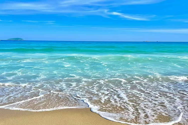 內(nèi)地居民的香港絕對離婚判令怎么公證用于辦理更改婚姻狀況以及銀行貸款？