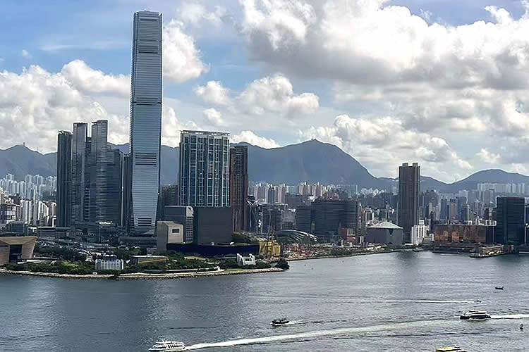 用于在廣東省惠州市收購股權(quán)的香港公司轉(zhuǎn)遞公證書怎么辦理呢？